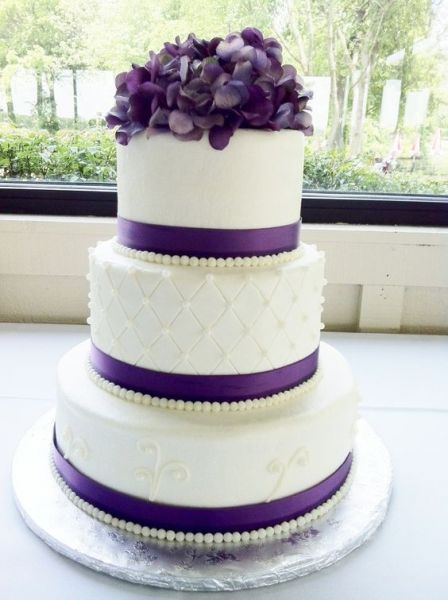 purple-wedding-cake
