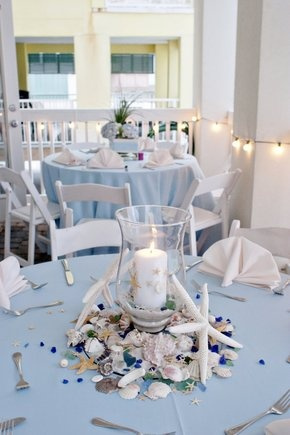 light-blue-beach-themed-candle-centerpiece-ideas-for-wedding