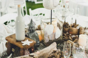 white-vintage-beach-wedding-centerpiece-ideas-with-driftwood